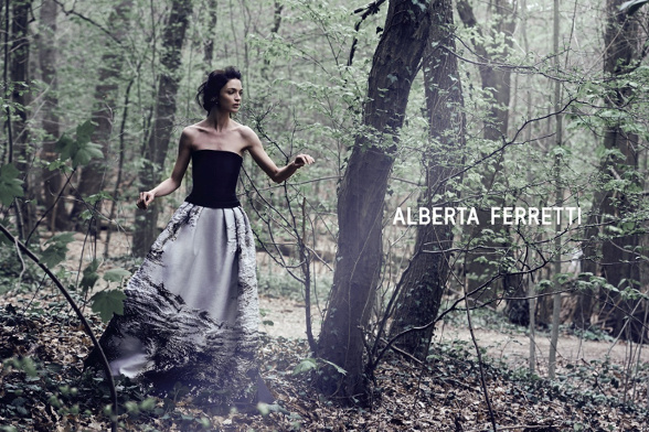Campagne Alberta Ferretti - Automne/hiver 2014-2015 - Photo 3
