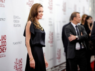 Angelina Jolie, entre glamour et ascétisme