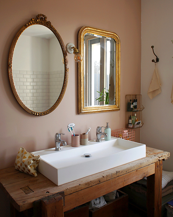 Salle de bain deux miroirs