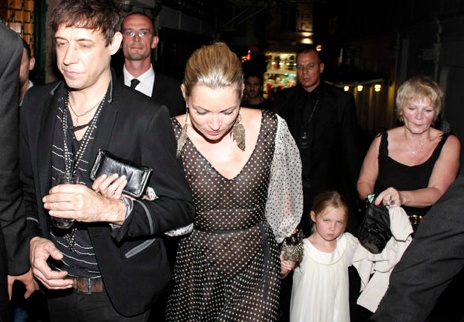 Jamie Hince, Kate Moss et Lila Grace