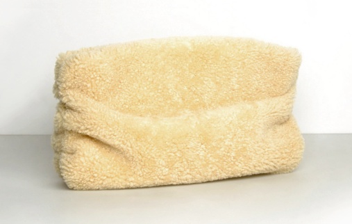 Pochette en peau lainée Martin Margiela