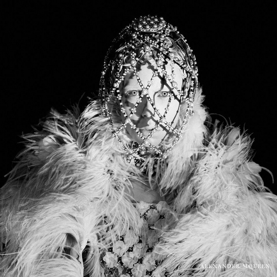 Campagne Alexander McQueen - Automne/hiver 2013-2014 - Photo 1