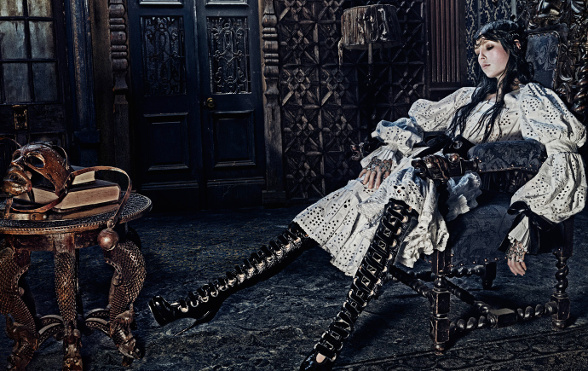 Campagne Alexander McQueen - Automne/hiver 2014-2015 - Photo 1