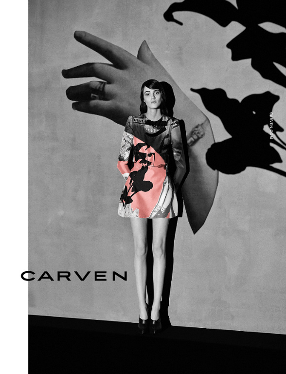 Campagne Carven - Automne/hiver 2014-2015 - Photo 1