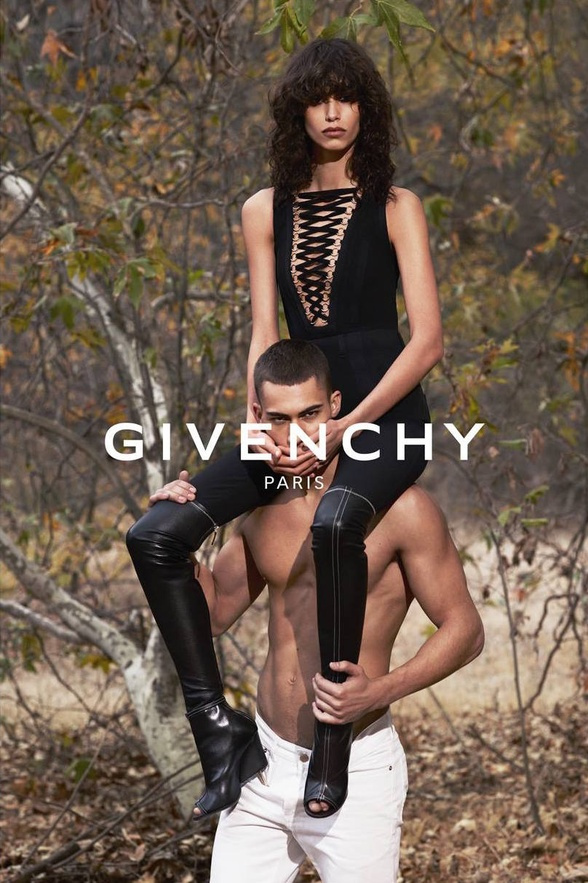 Campagne Givenchy - Printemps/t 2015 - Photo 1