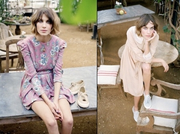 Alexa Chung pour Superga