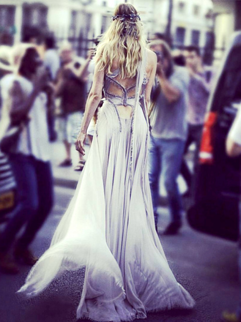 Doutzen Kroes ou la magie Versace Couture