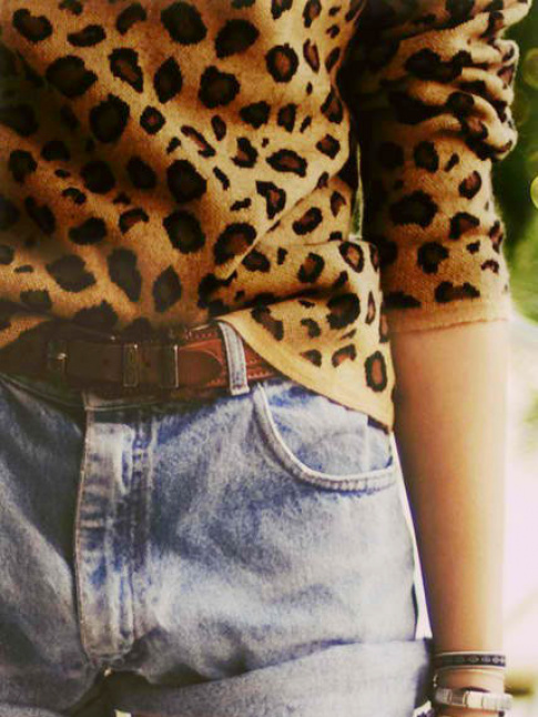 Trait en mode casual, l'imprim lopard rvle son plein potentiel