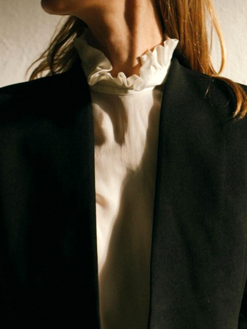 Trouver une variante  la chemise blanche est souvent une bonne ide !