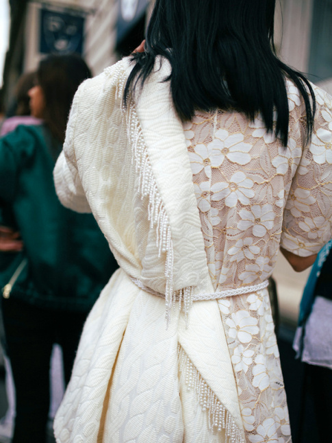 Le monochrome textile force  tre inventif, et c'est tant mieux !