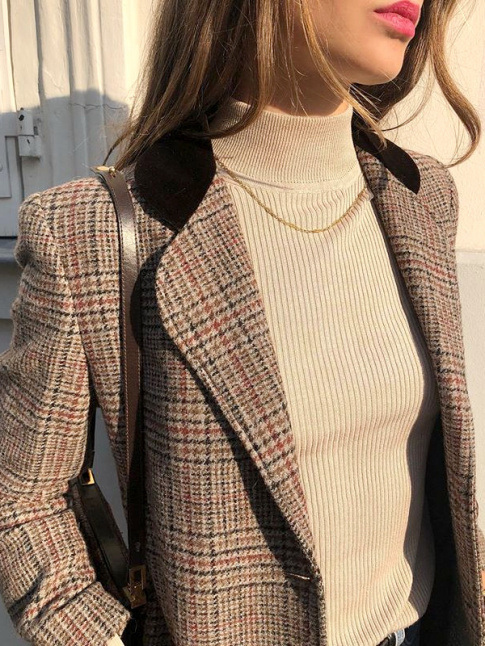 Mlant dtail bien pens et carreaux masculins, ce blazer a tout bon !