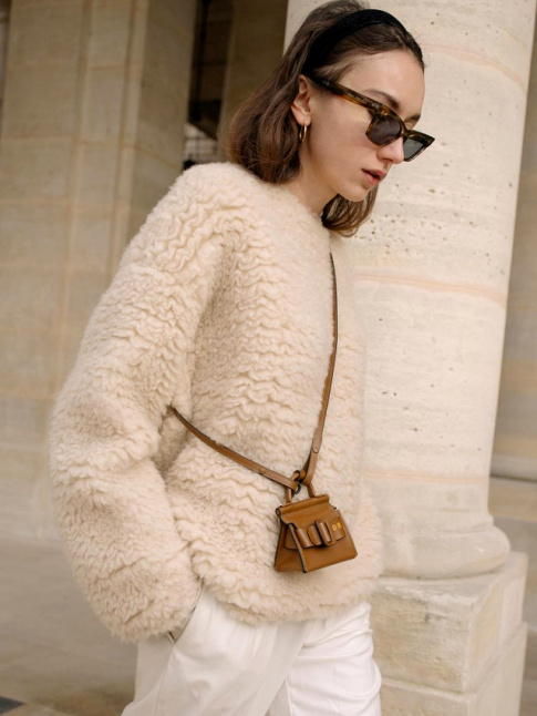 Le sac lilliputien rejoint la liste - dj longue - des hrsies fashion...