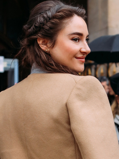 Oui  la demi-couronne de tresses !