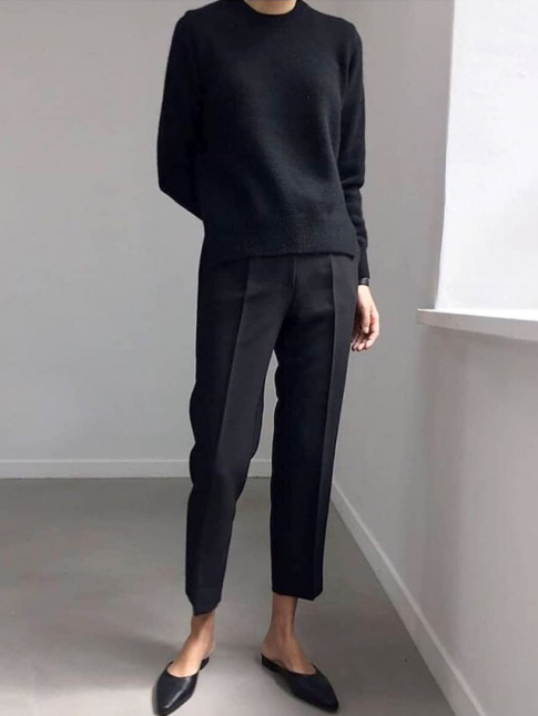Le total look noir : une bonne base  dcrisper  coups d'accessoires fantaisies !