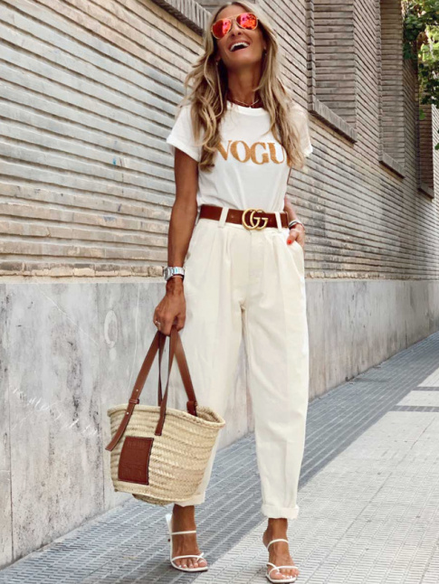 Pantalon  pinces roulott sur la cheville + sandales  lanires ultra fines = le bon mix