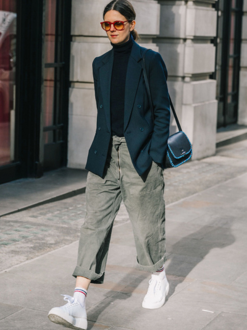Mlant casualness, tailoring et sportswear, ce look a tout bon !