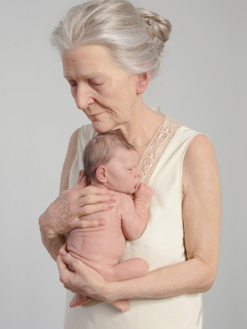 L'humanit des sculptures ultra ralistes de Ron Mueck n'en finit pas d'mouvoir...