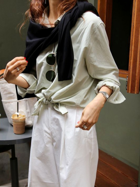 Mlant nonchalance et pices casual/classiques, ce look a tout bon !
