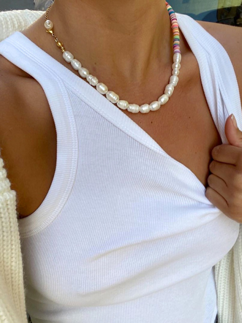 Oui aux colliers de perles ne se prenant pas au srieux !