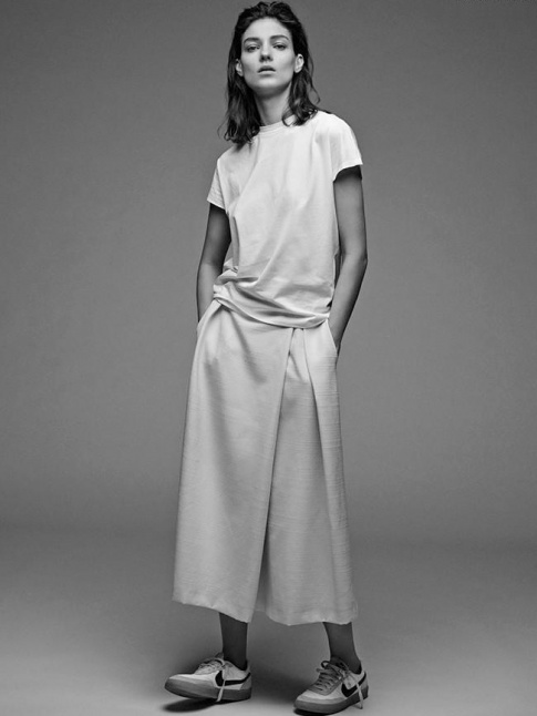 Mlant pure et nonchalance, ce look a tout bon !