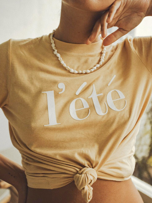 Le tee-shirt nou sur le devant : le meilleur des tops cropped !