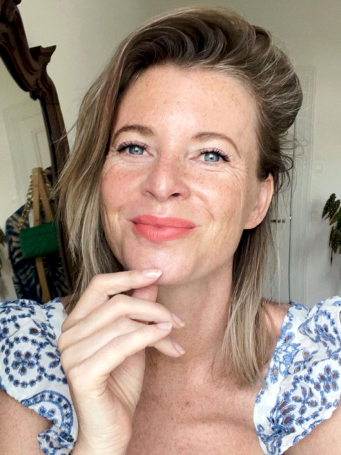 En t, rien de tel qu'un lipstick abricot pour booster un bronzage naissant !