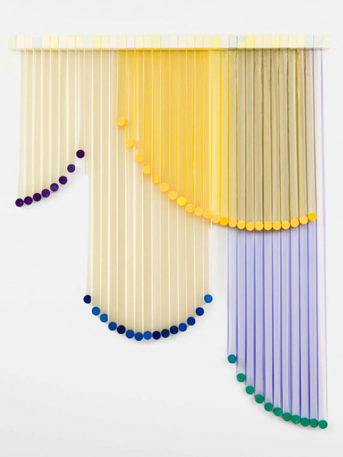 Mlant lgret et shoot chromatique, les rideaux d'Eva LeWitt attirent