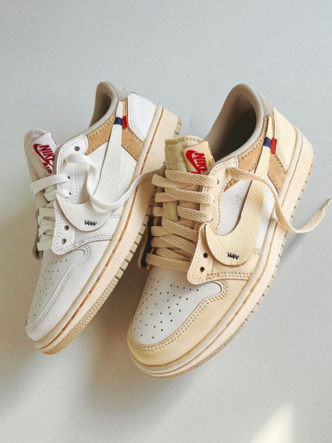 Le style dstructur sied particulirement bien aux Air Jordan 1 Low !