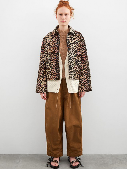 Oui au lopard trait en mode casual !