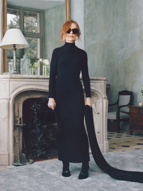 Isabelle Huppert pour Balenciaga : sponsorise par Xanax ?