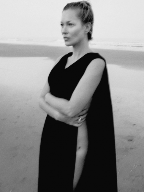 Entre naturel et vulnrabilit, Kate Moss meut