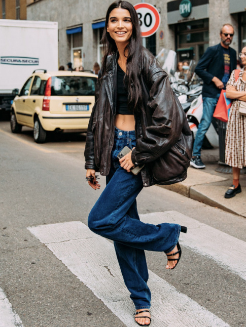 Oui au mix pices masculins un brin oversize/sandales fminines  talons !