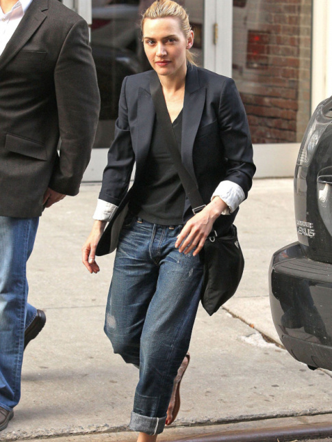 Rien de tel qu'un blazer masculin pour upgrader une tenue ultra casual !