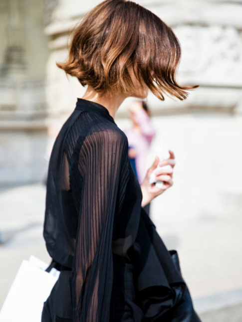 Rien de tel qu'un petit carr dsinvolte pour accompagner une tenue sophistique !