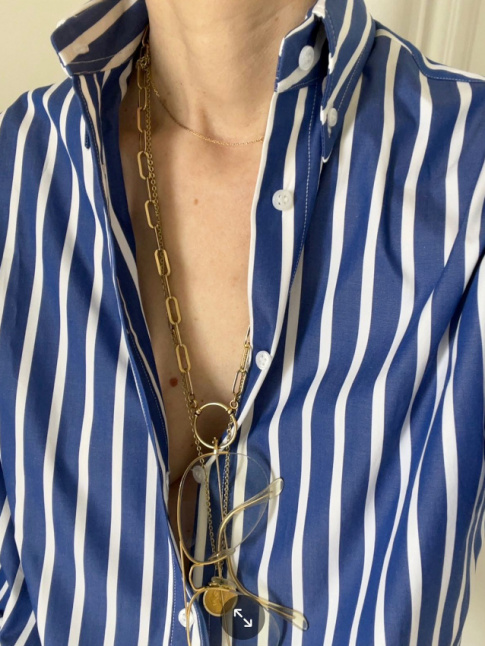 Faire de ses lunettes de vue un pendentif comme un autre...