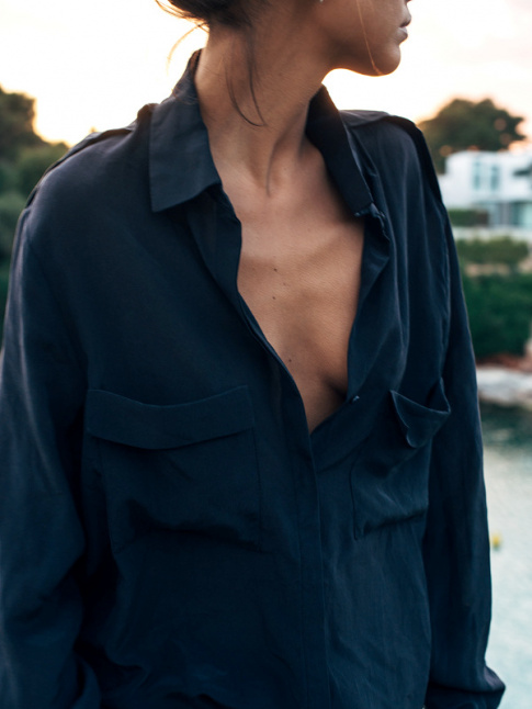Rien de plus sensuel qu'une chemise masculine un brin trop grande porte audacieusement dboutonne...