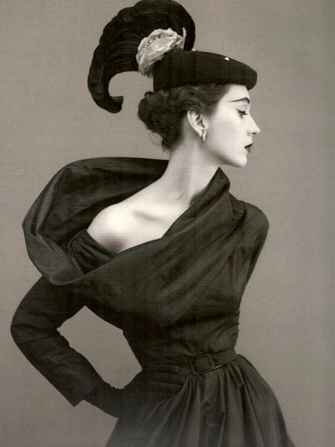 Cristbal Balenciaga ou l'audace des lignes !