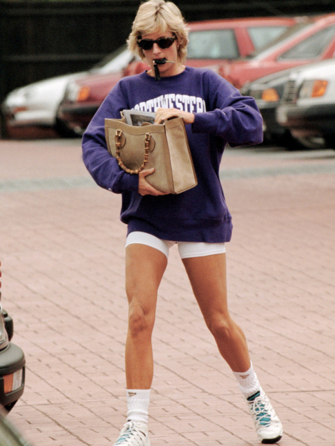 Tenue de sport + sac ultra chic = le bon mix