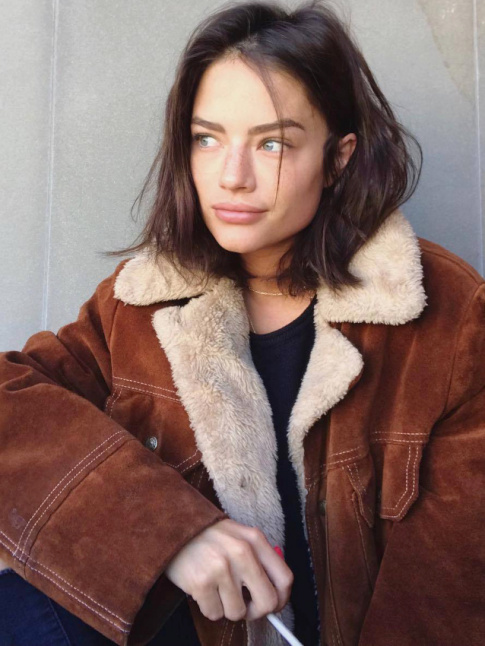Les looks nineties ne manquent parfois pas de charme !