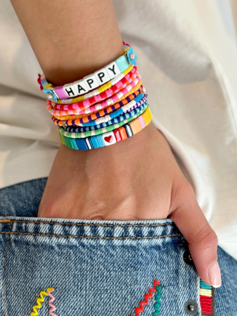 Avec l'arrive des beaux jours, l'envie d'accumuler les bracelets rgressifs est de retour !