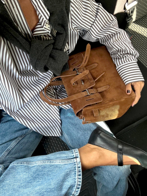 Le sac en daim marron : le graal fashion de ces derniers mois !