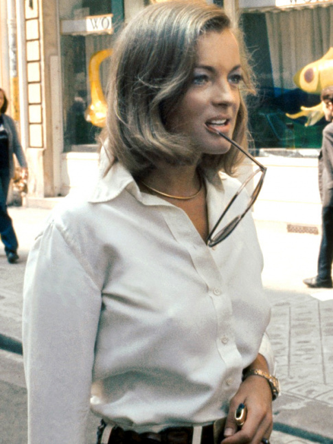 La simplicit du look bourgeois/seventies ne manque parfois pas de charme !