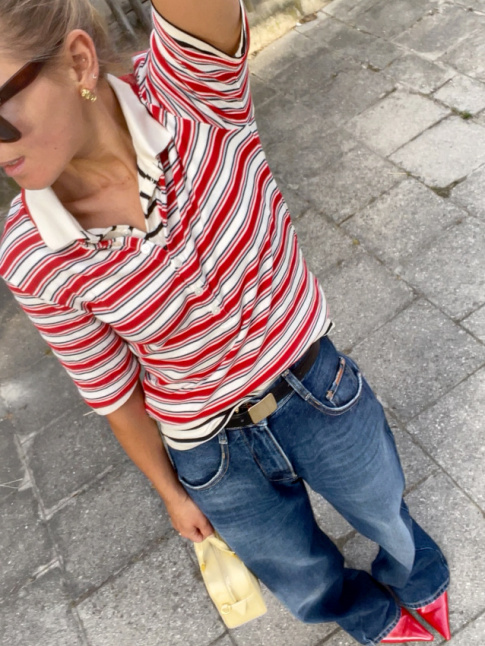 Polo ray + jean large + escarpins = le bon mix