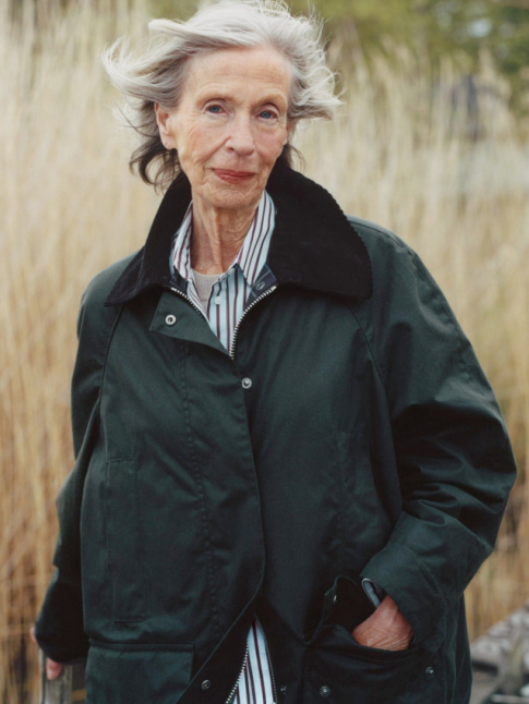 Veste de chasse + chemise  rayures + tee-shirt col rond = le bon mix