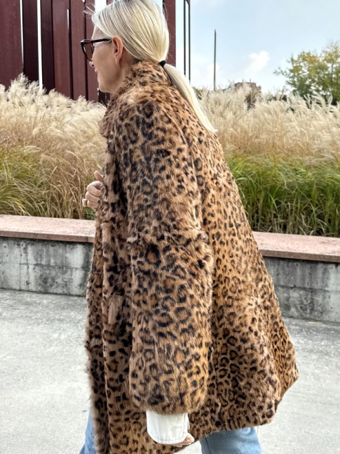 Trait sur une note nonchalante et chaleureuse, l'imprim lopard a tout bon !