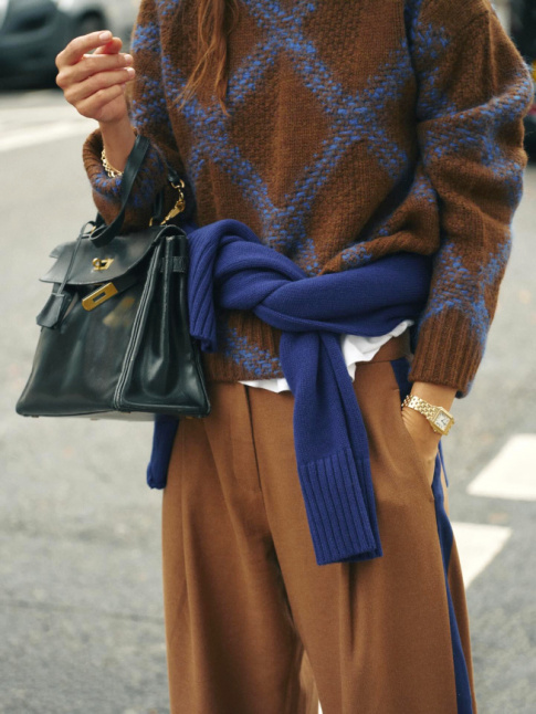 Parfois, un parfait combo chromatique autorise l'-peu-prs vestimentaire...