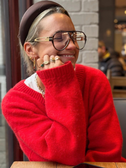 On aime quand le serre-tte ne se prend pas au srieux ! 