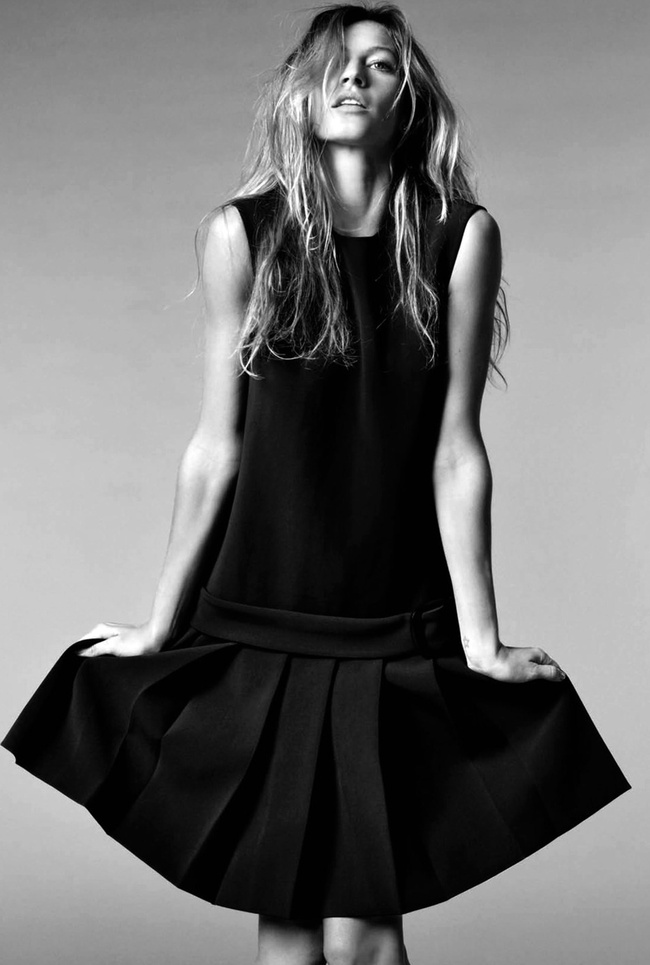 Envie d'une petite robe noire toute simple...