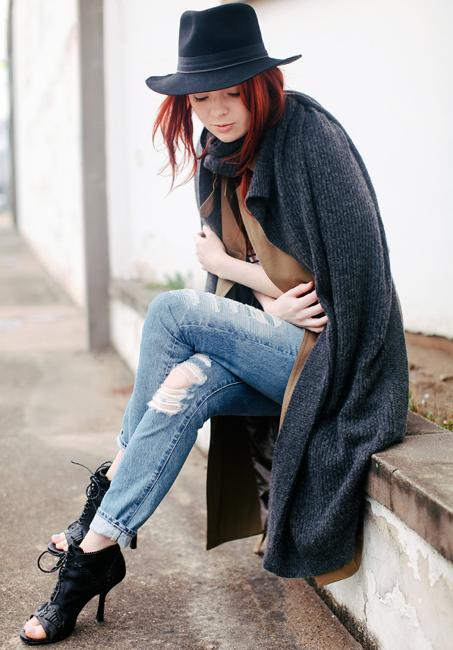 Et si on réchauffait nos trenchs d'un long gilet ?