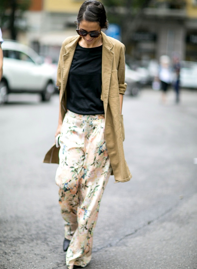 Rien de tel qu'un ample pantalon masculin d�licatement imprim� pour booster une silhouette !